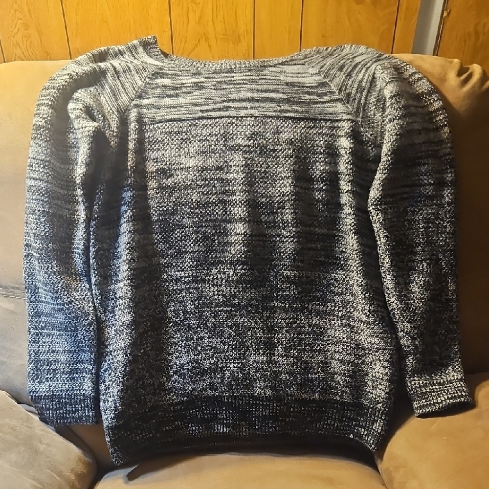 Volcom Charcoal and Light Gray Sweater